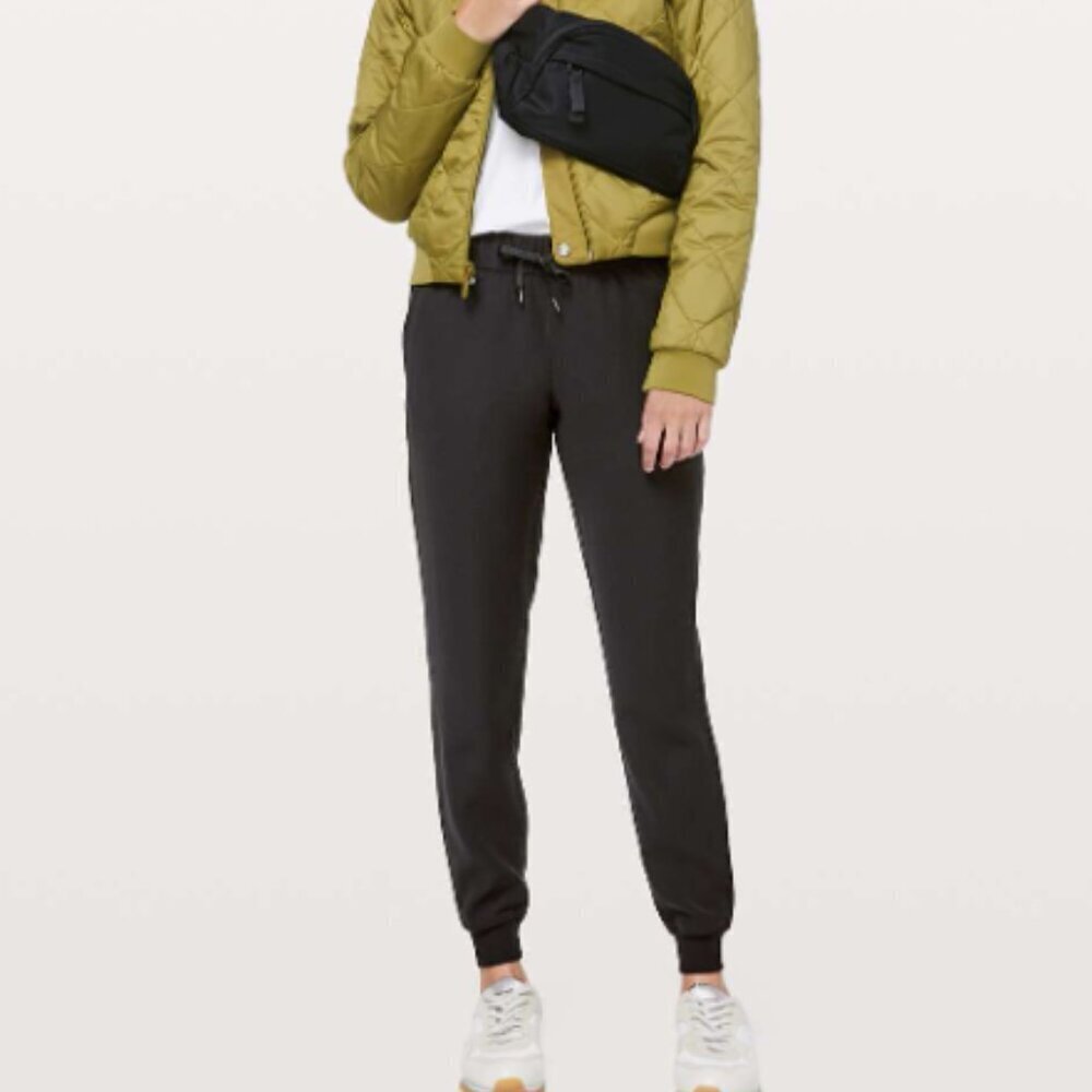 LULULEMON On The Fly Jogger Black Size 6